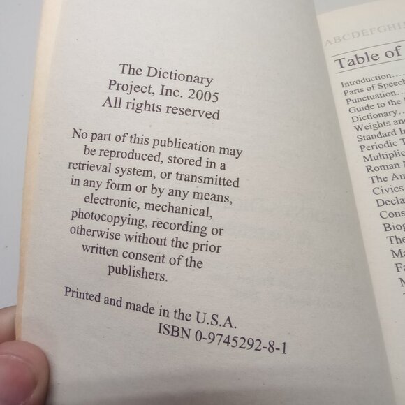 A Student Dictionary 2005 Bold Globe Cover - Picture 7 of 7